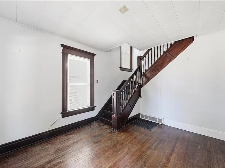 324 W Church St — Photo 6