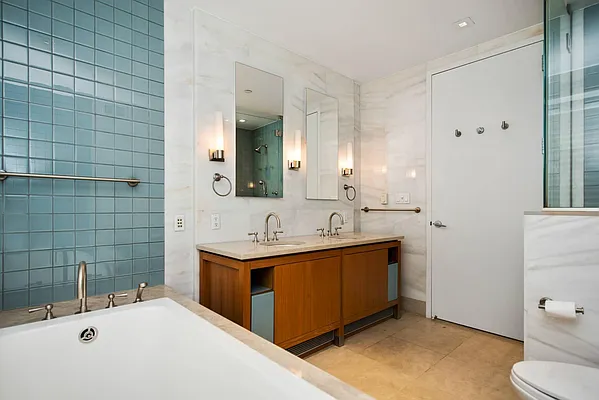Sold by Keller Williams NYC | media 4