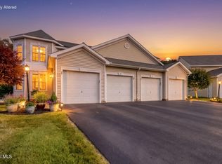 45 Patroon Pointe Drive, Rensselaer, NY 12144
