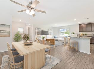 866 Youngreen Dr, Fort Myers, FL 33913