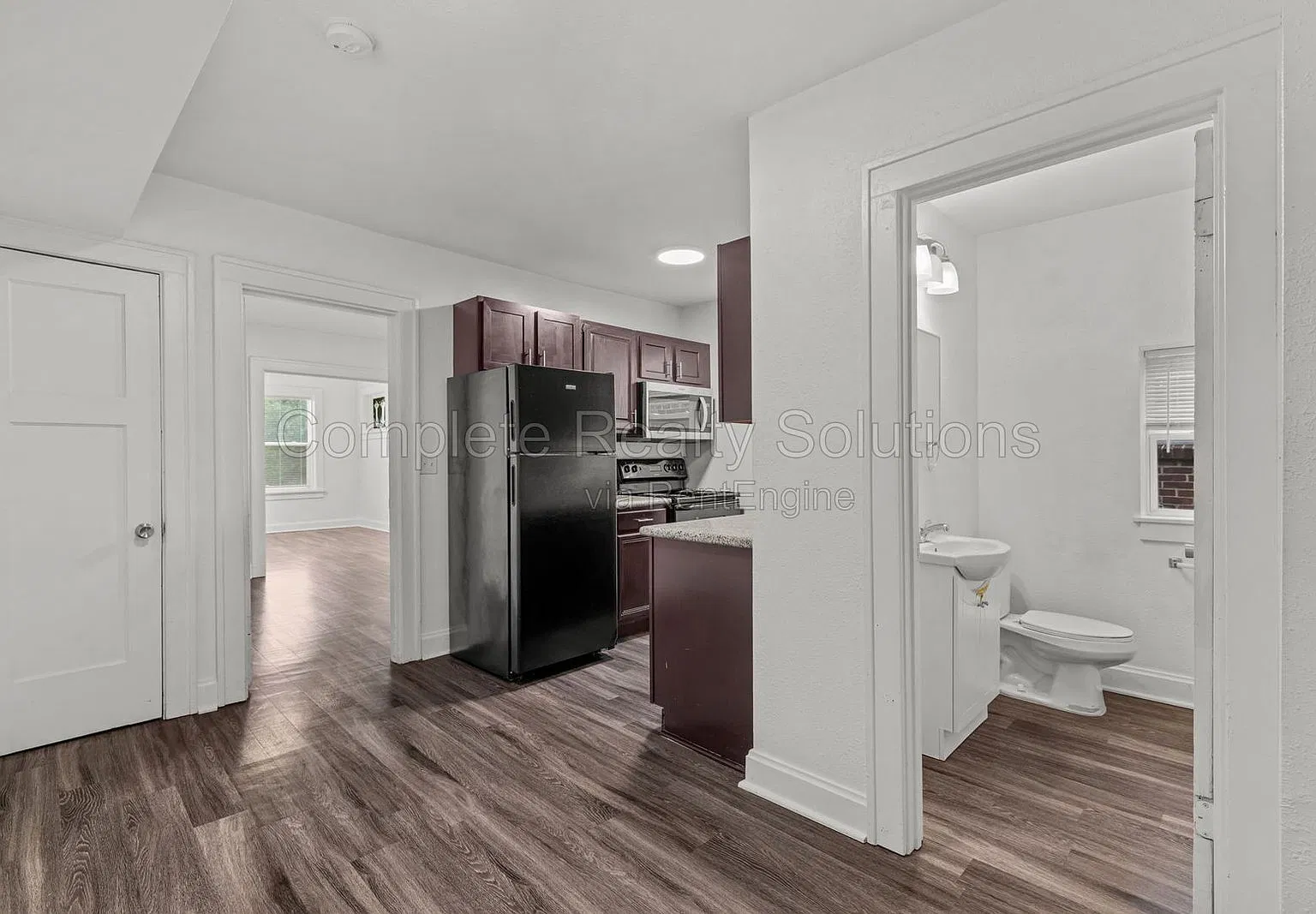 1 bed, 1.0 bath, 832 sqft, $899 — Photo 4