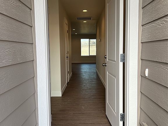 4th image of 2323 SE 3rd Street