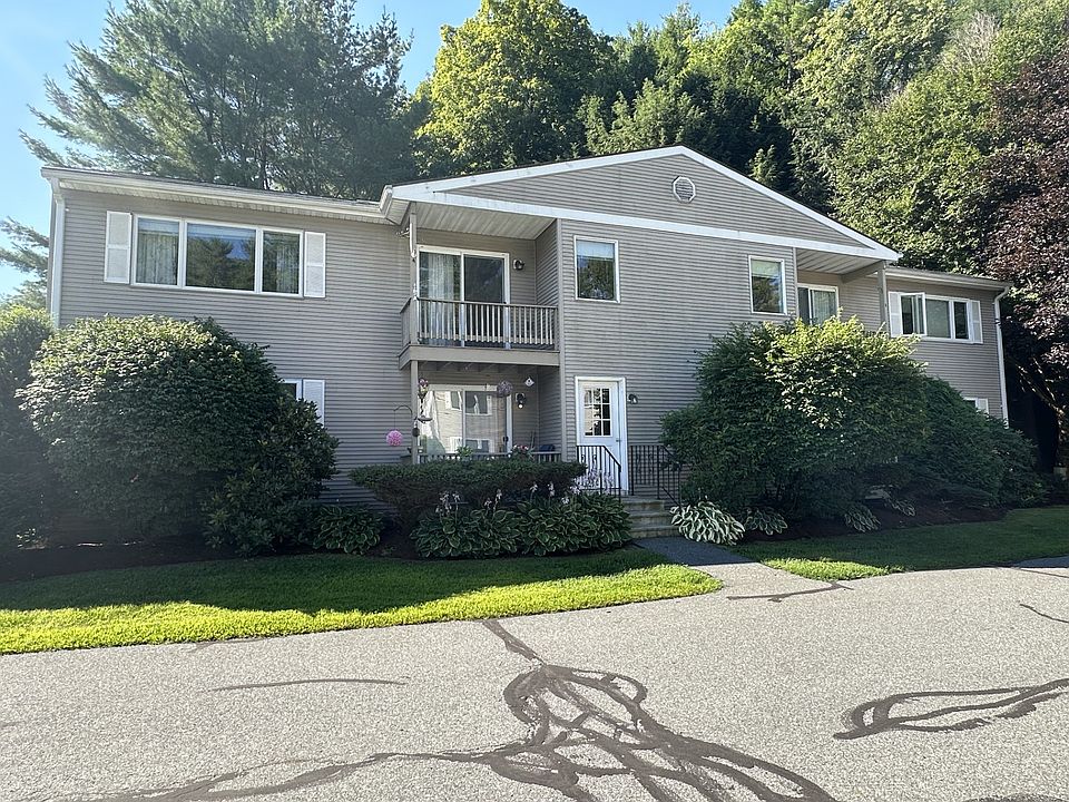 1st image of 76 Colonial Dr APT 4
