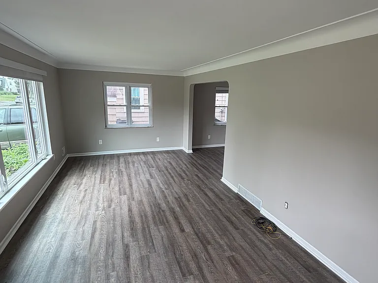 3749 Maxwell Rd — Photo 5