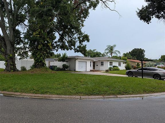 2nd image of 2510 W FERN STREET