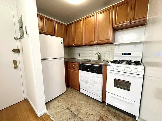 Rented by JM Preston Properties LLC | media 12