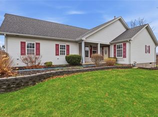 106 Cranbrook Ter, Webster, NY 14580