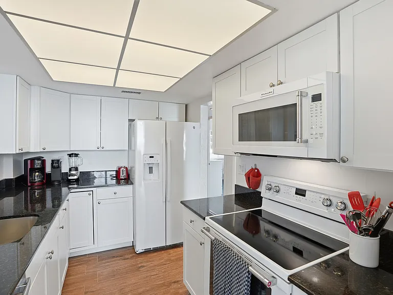 10475 Gulf Shore Dr #1 — Photo 19