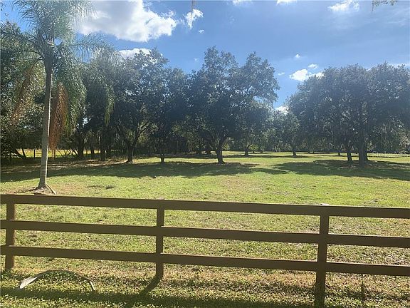 3rd image of Cameo Farm Ln