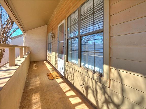 5th image of 11130 N Stratford Dr #429