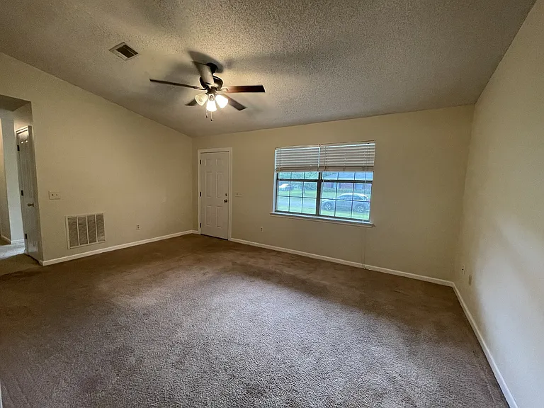 132 Bass Rd — Photo 3