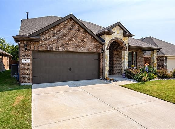 3rd image of 3004 Colorado Dr