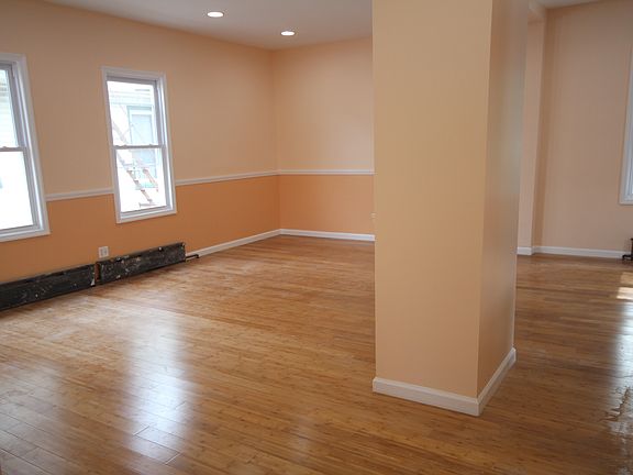 4th image of 9014 107th St