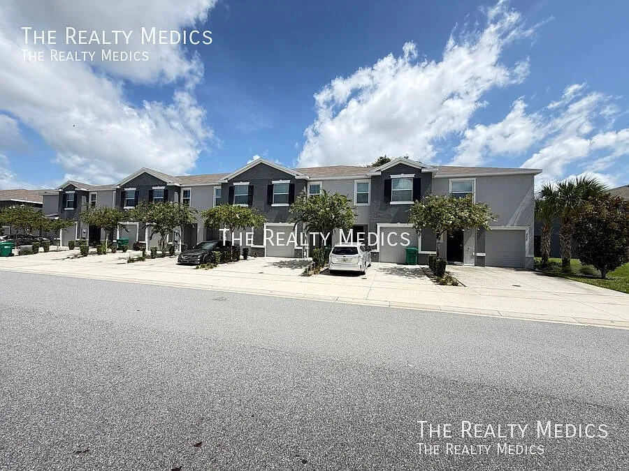 !Price Drop ! Modern Comfort, Timeless Style | Spacious 3br Home In Desirable Wildwood! Washer & ... — Photo 4