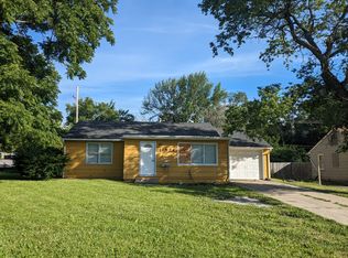 11524 Blue Ridge Blvd, Kansas City, MO 64134