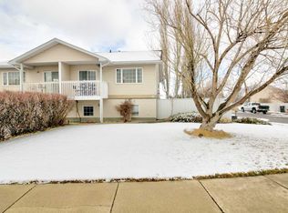 65 Ermineview Way N, Lethbridge, AB T1H 6M8