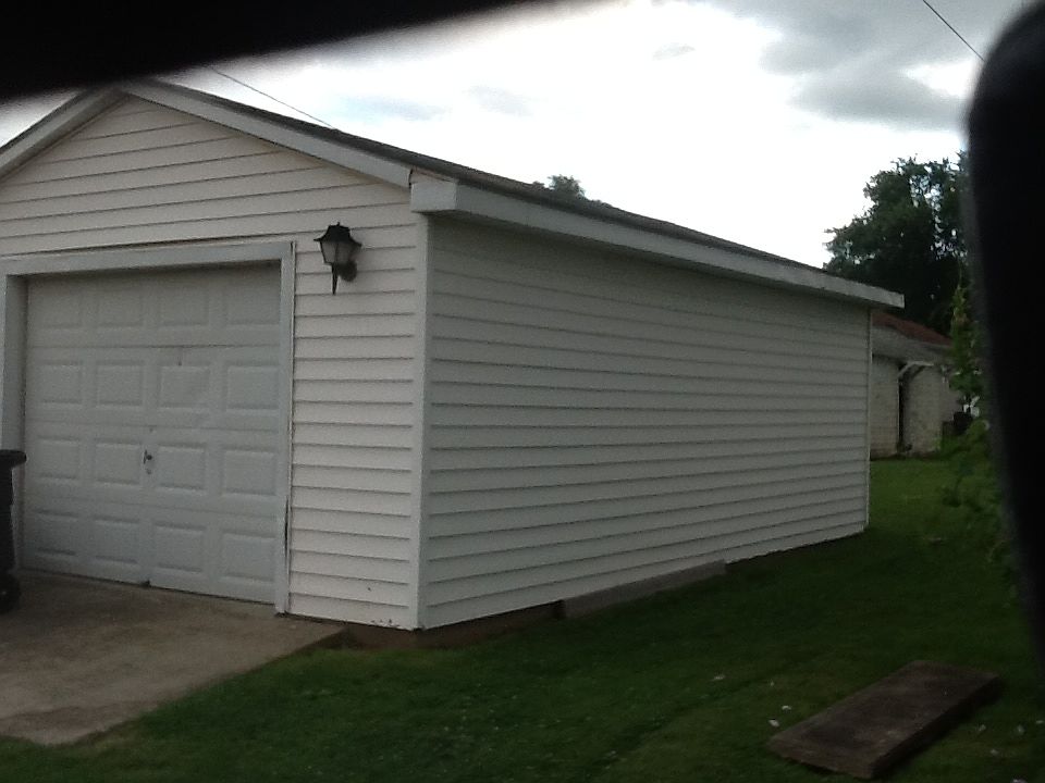 2nd image of 3606 Crane Ave