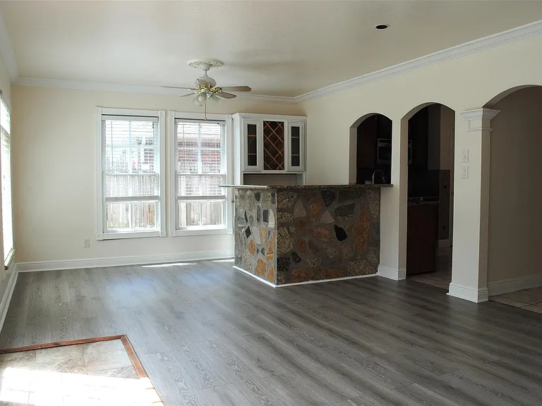 3910 Starbridge Pointe Ln — Photo 14