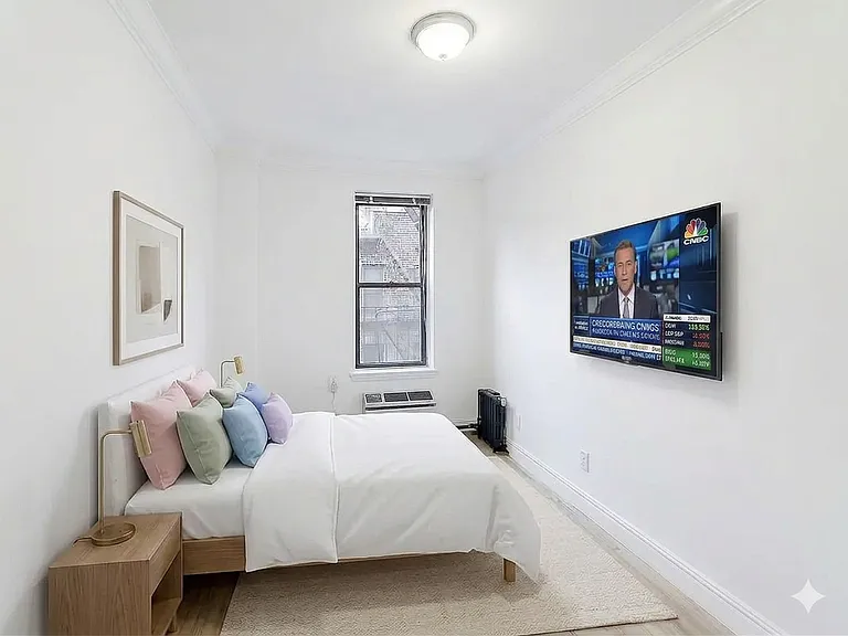 210 E 83rd St #5B — Photo 3