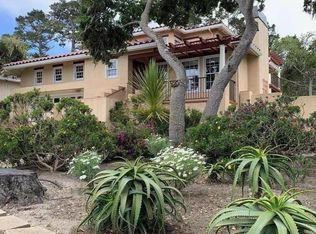 1071 Morse Dr, Pacific Grove, CA 93950