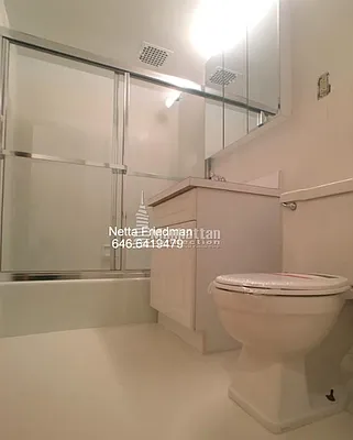 Rented by Manhattan Connection | media 20