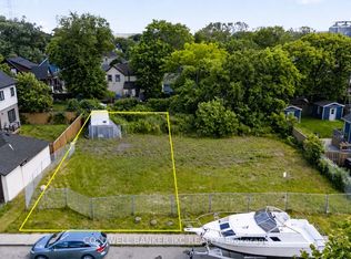 2 Rembe Ave, Hamilton, ON L8H7G6