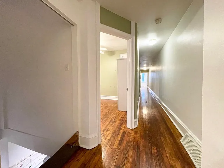 4640 Sansom St #O1 — Photo 33