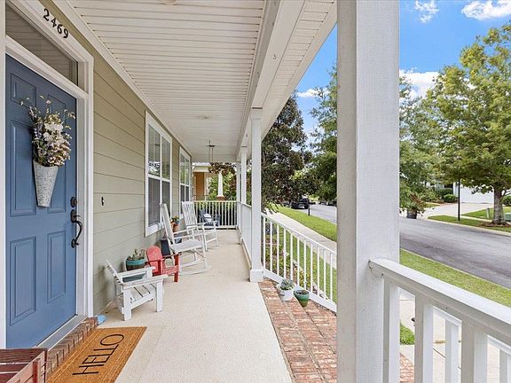 2nd image of 2469 Lantana Ln