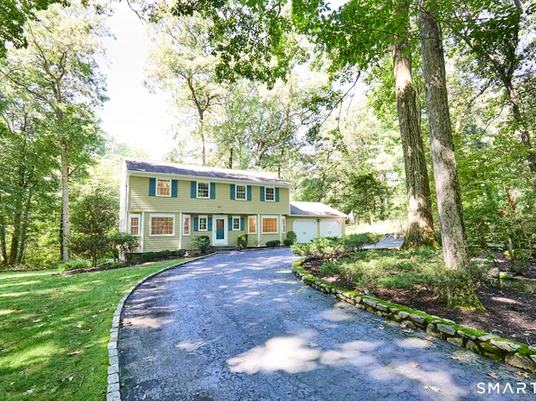 9 Primrose Lane, Westport, CT 06880