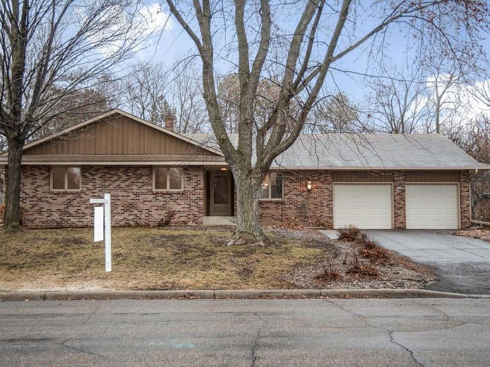 1st image of 3303 Glen Oaks Ave