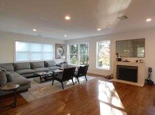 69 Engle St, Cresskill, NJ 07626