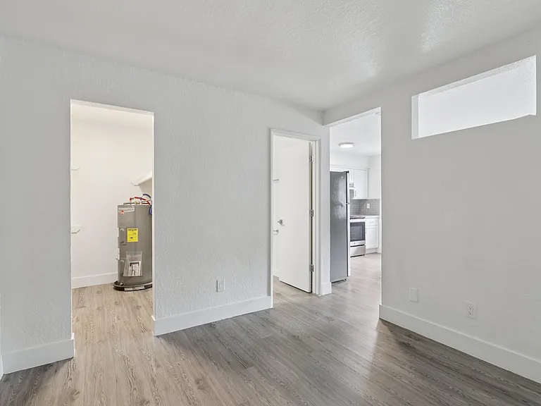 Copper Canyon Apartments — Photo 27