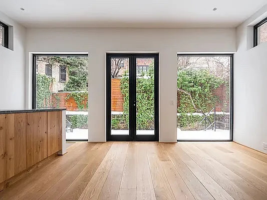 Rented by Centric New York | media 14