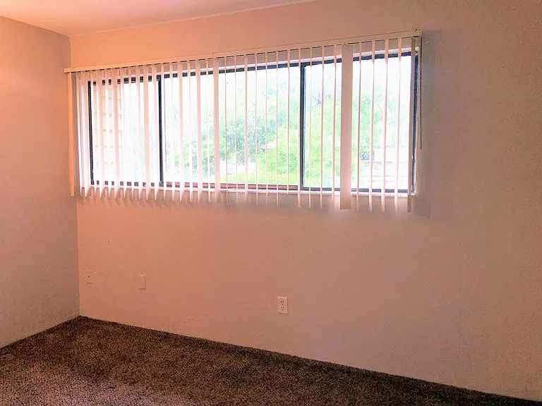 2508 SW 35th Pl #B8 — Photo 15