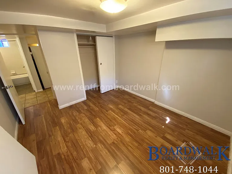 2527 E Valley View Ave — Photo 11