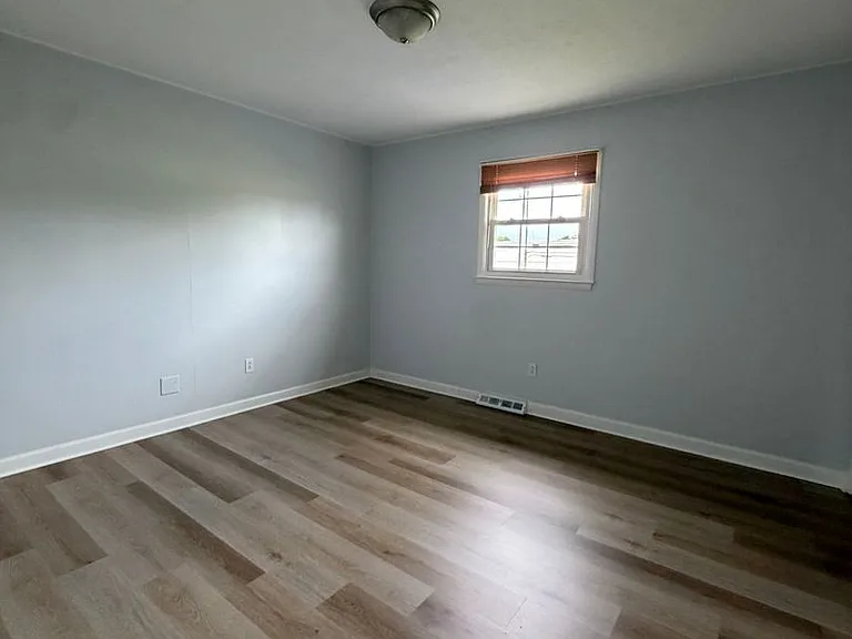 1740 Bonham Rd — Photo 12