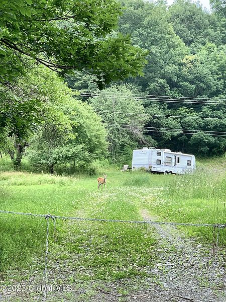 5th image of 734 Kautz Hollow Road