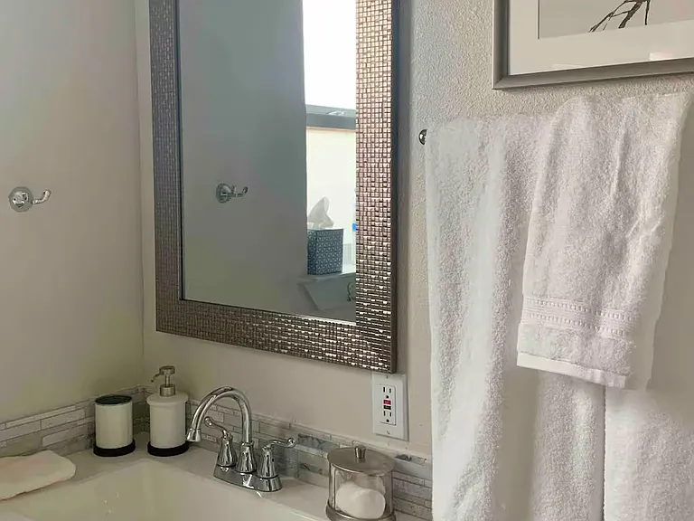 5963 Ross Ave #101 — Photo 12