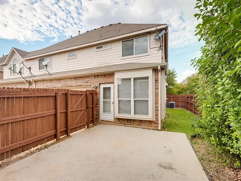 11511 Still Hollow Dr — Photo 15