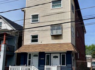 7529 Roslyn St #1B, Pittsburgh, PA