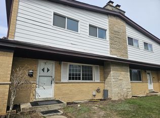 528 Glendale Rd, Glenview, IL 60025