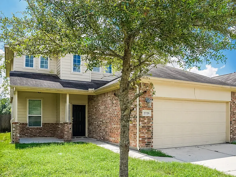 2726 Mesquite Ridge Dr — Photo 2