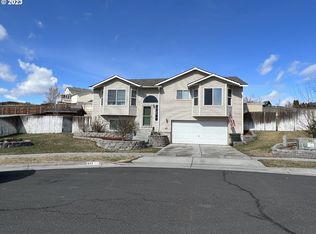 457 NE Quail Ct, Hermiston, OR 97838