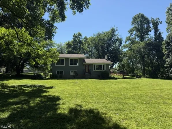 106 Oak Summit Rd, Kingwood Twp., NJ 08825