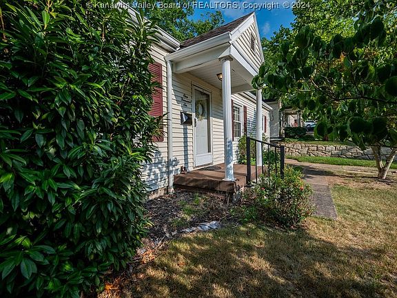 4th image of 1006 Woodmont Dr
