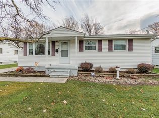 2723 Reeves Ave, Lorain, OH 44052