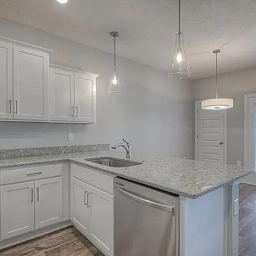 1847 Bethpage Dr — Photo 6