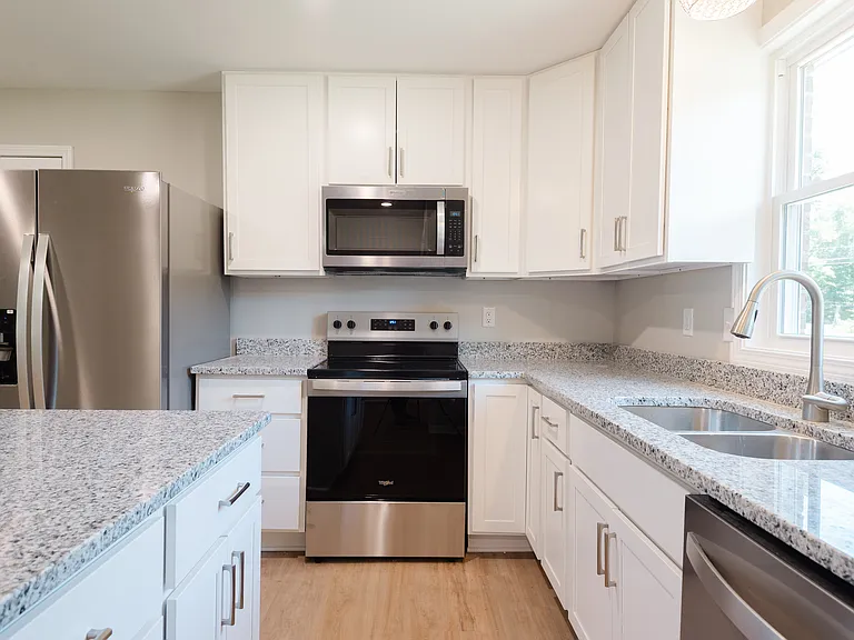 1104 Balls Creek Rd — Photo 5