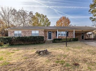 802 Hemlock St, Van Buren, AR 72956