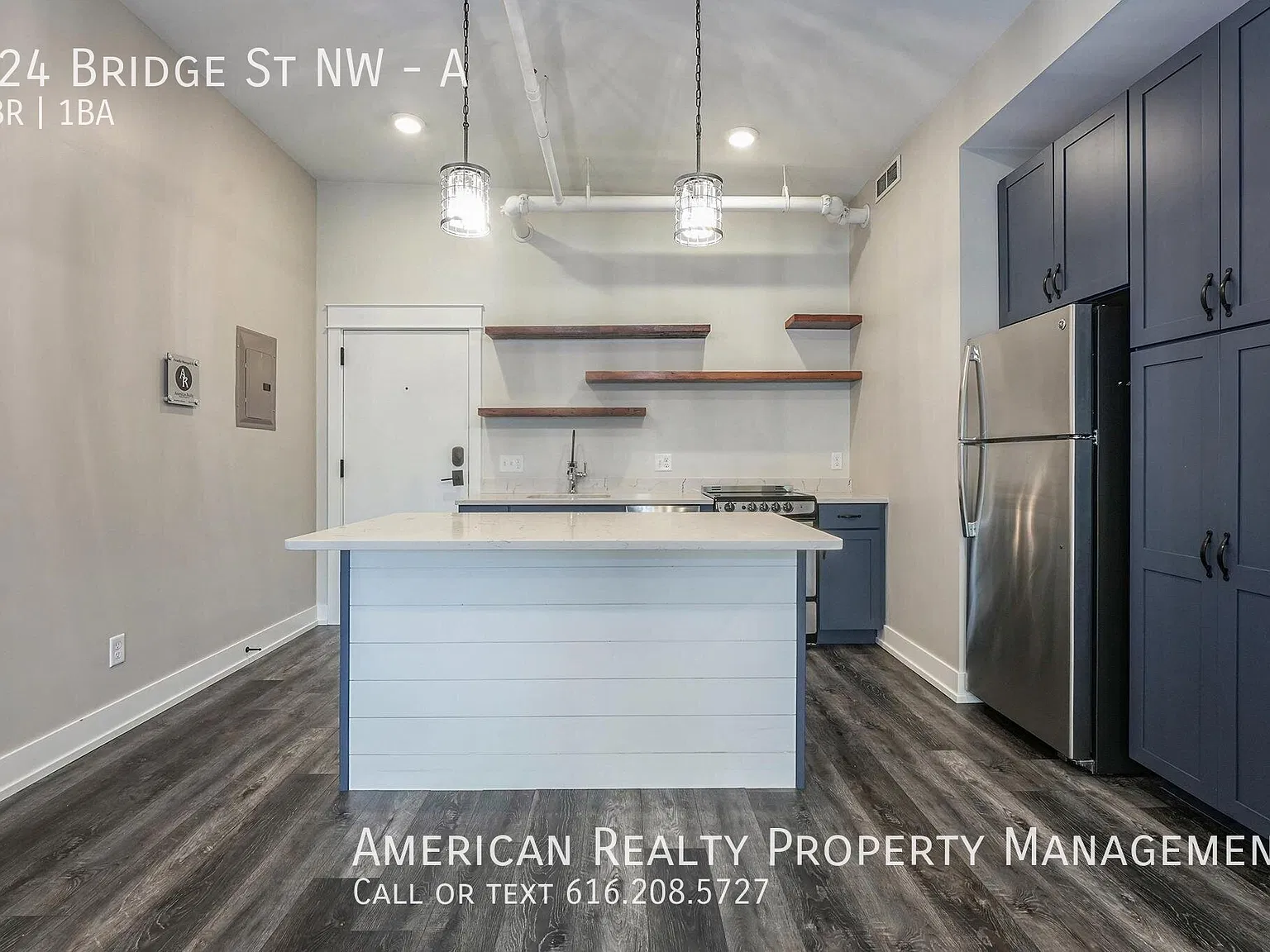 824 Bridge St NW — Photo 4